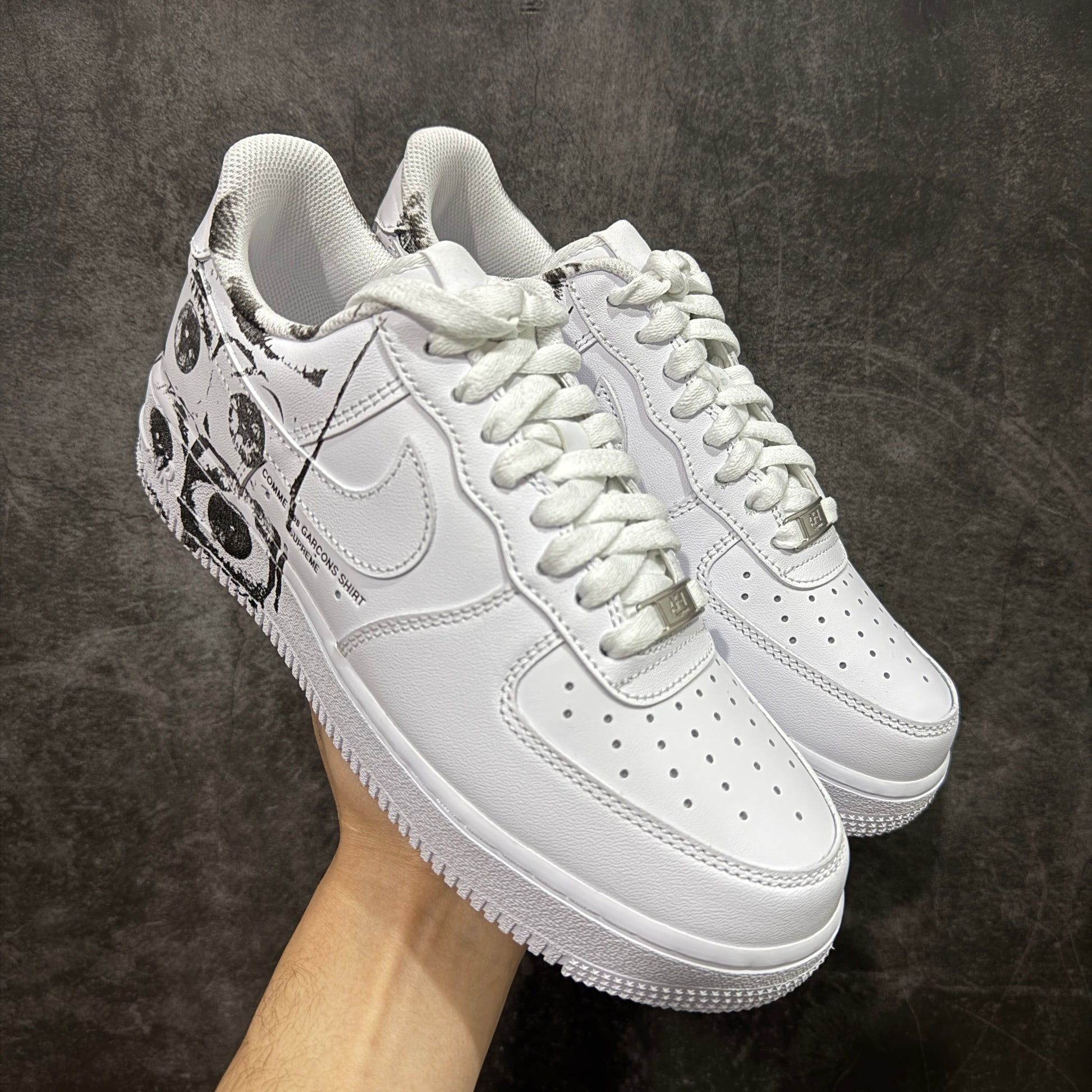 Supreme × Comme des Garçons SHIRT × Nike Air Force 1 Low "White"