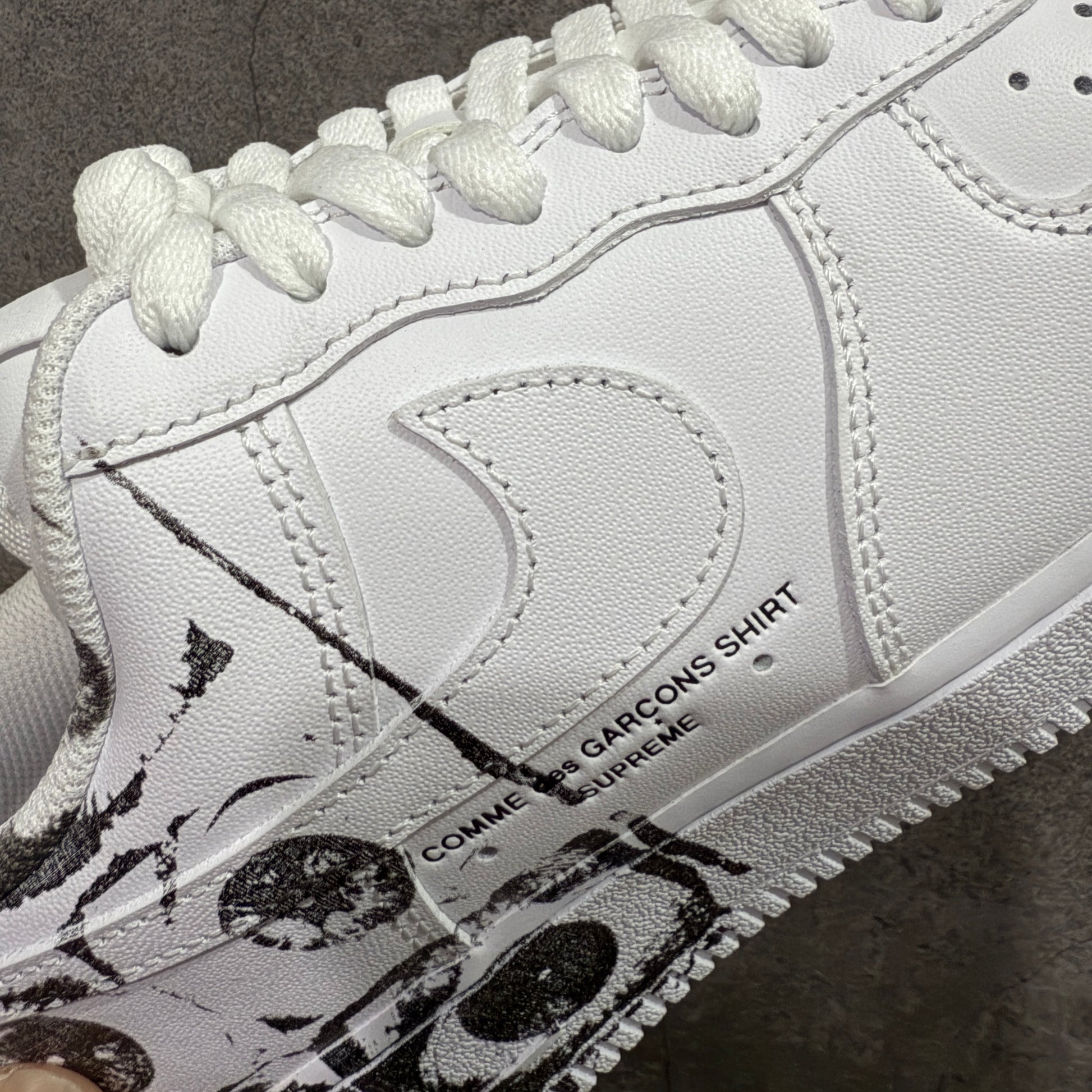 Supreme × Comme des Garçons SHIRT × Nike Air Force 1 Low "White"