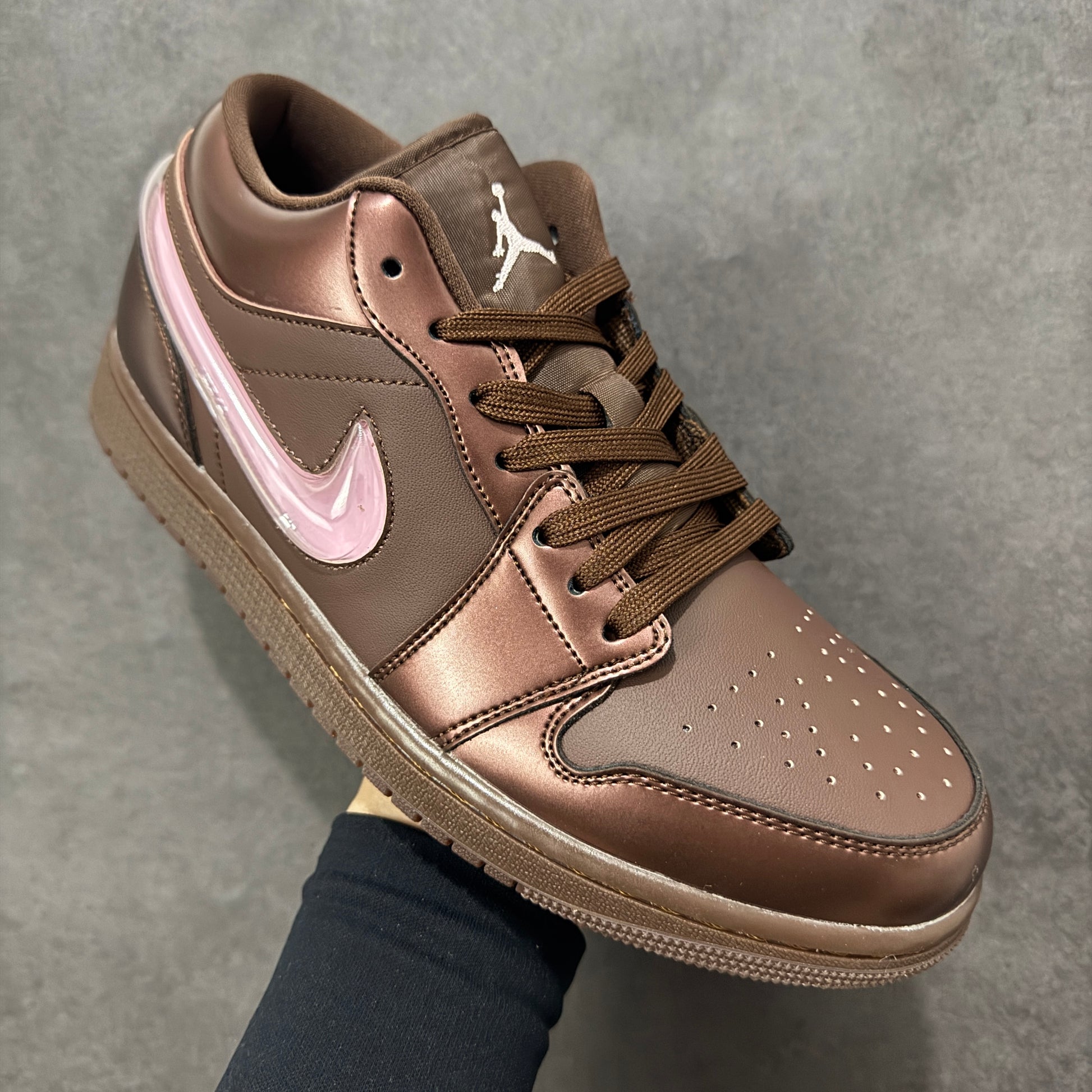Nike Air Jordan 1 Low "Valentine’s Day" (2026)