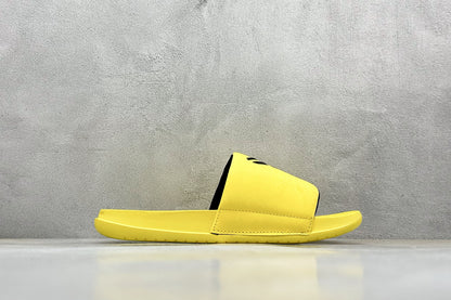 Nike Kobe Offcourt Slide "Lightning"