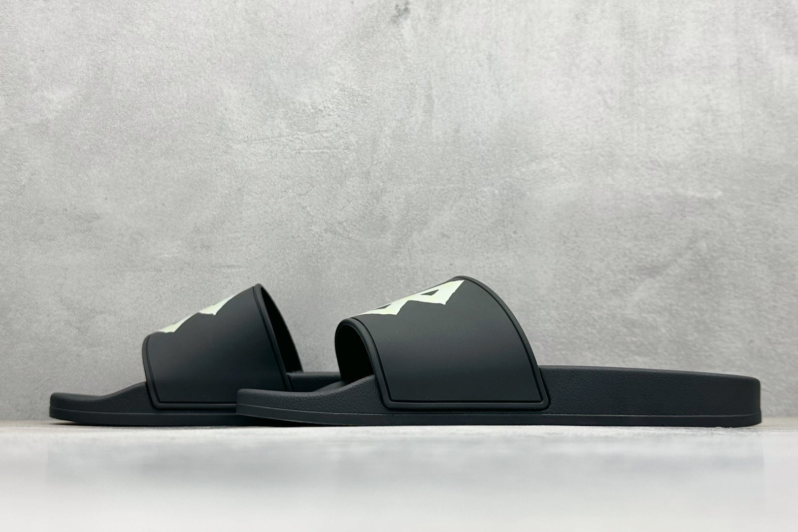 Balenciaga BB logo-prin slides
