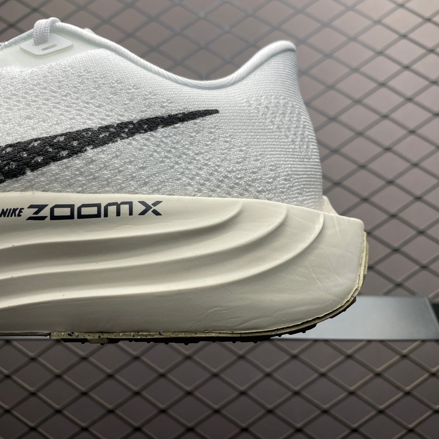 NIKE Pegasus Plus