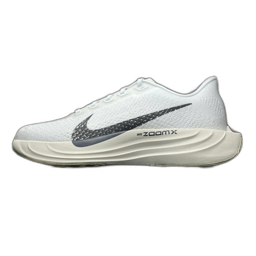 NIKE Pegasus Plus