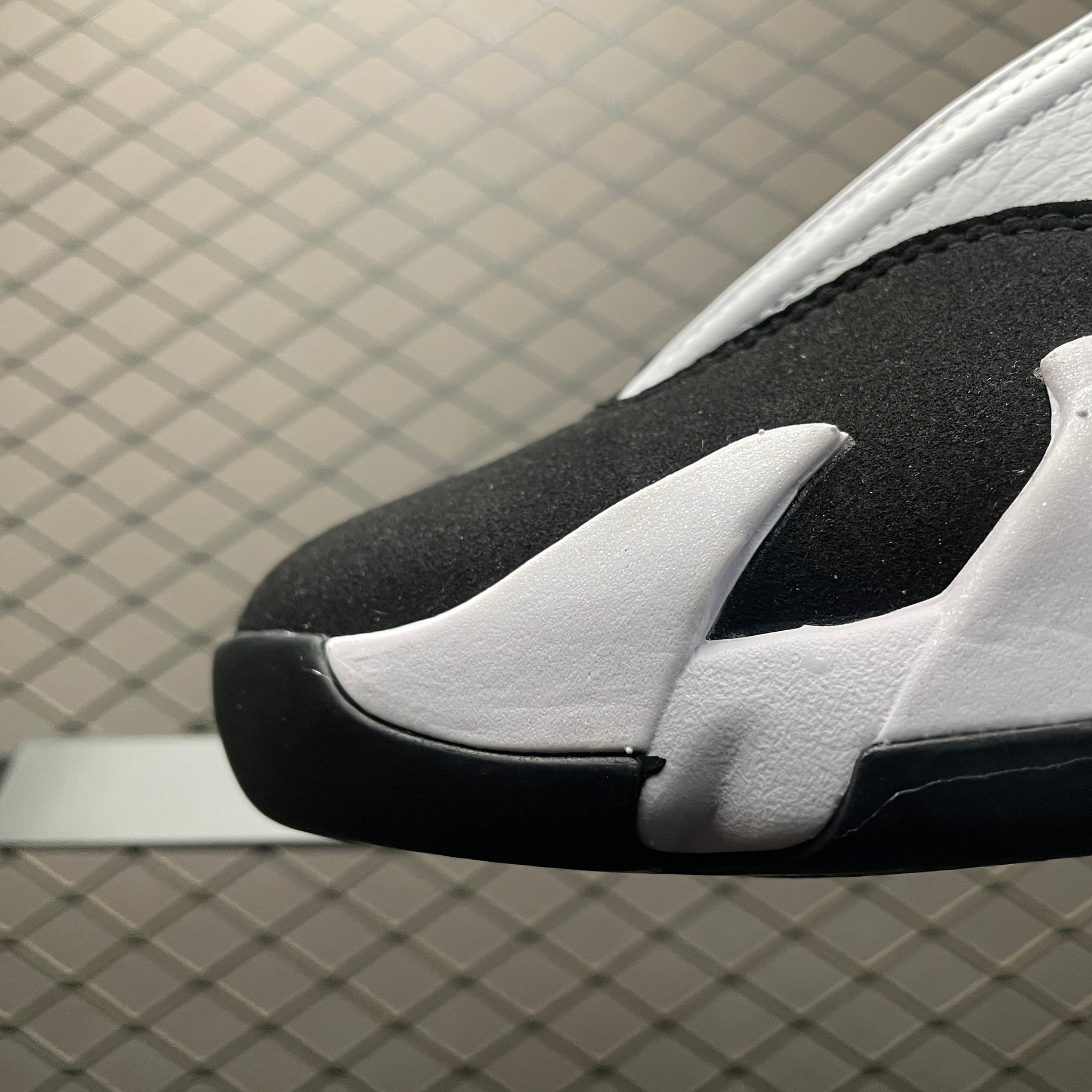 Nike Air Jordan 14 Retro "Black Toe"