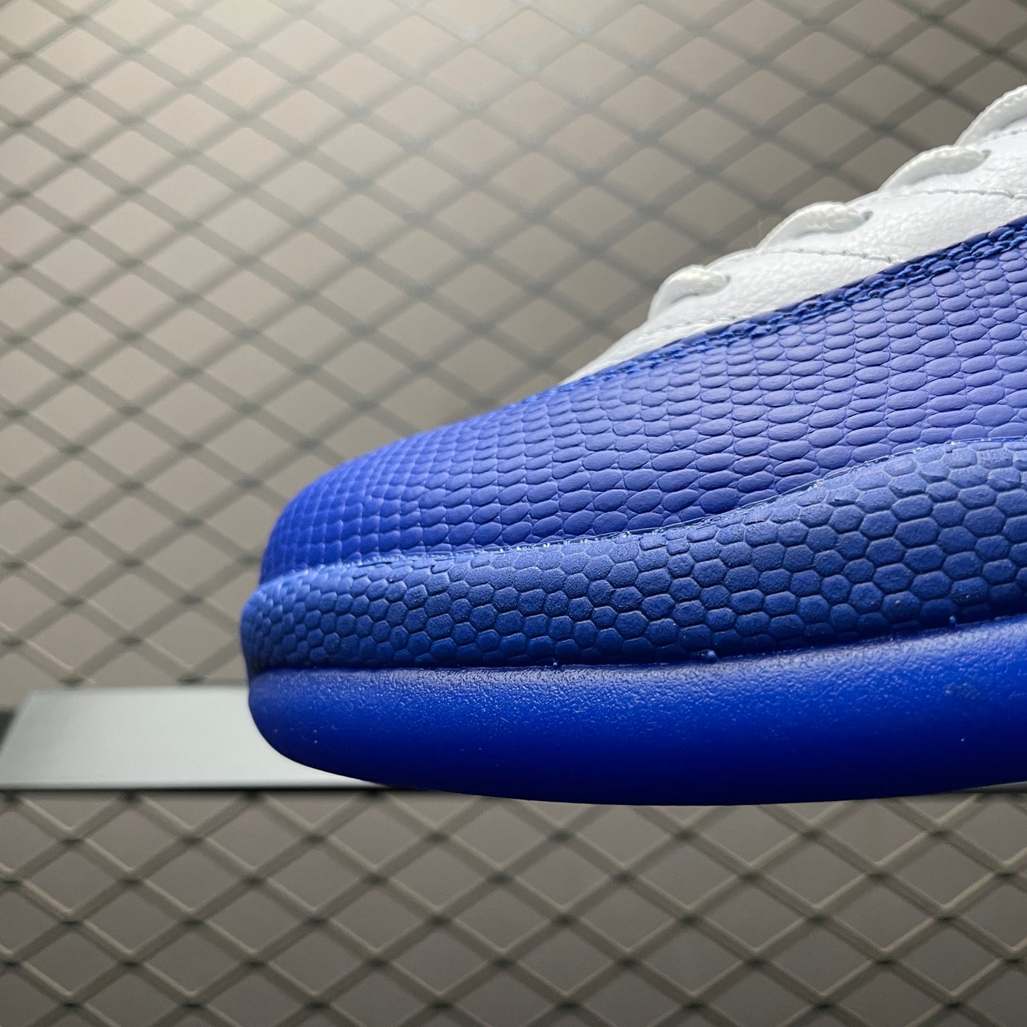 NIKE AIR Jordan 12 Retro Blueberry