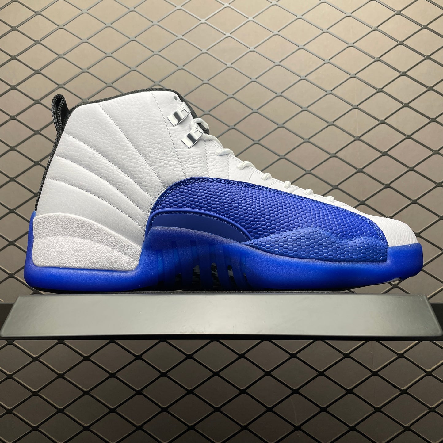 NIKE AIR Jordan 12 Retro Blueberry