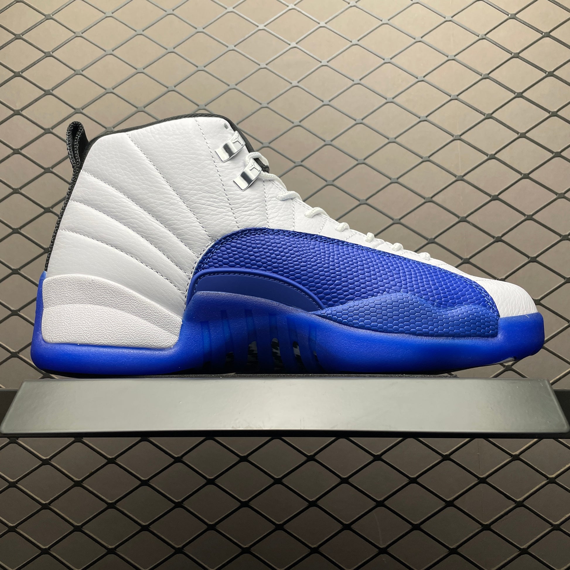 NIKE AIR Jordan 12 Retro Blueberry