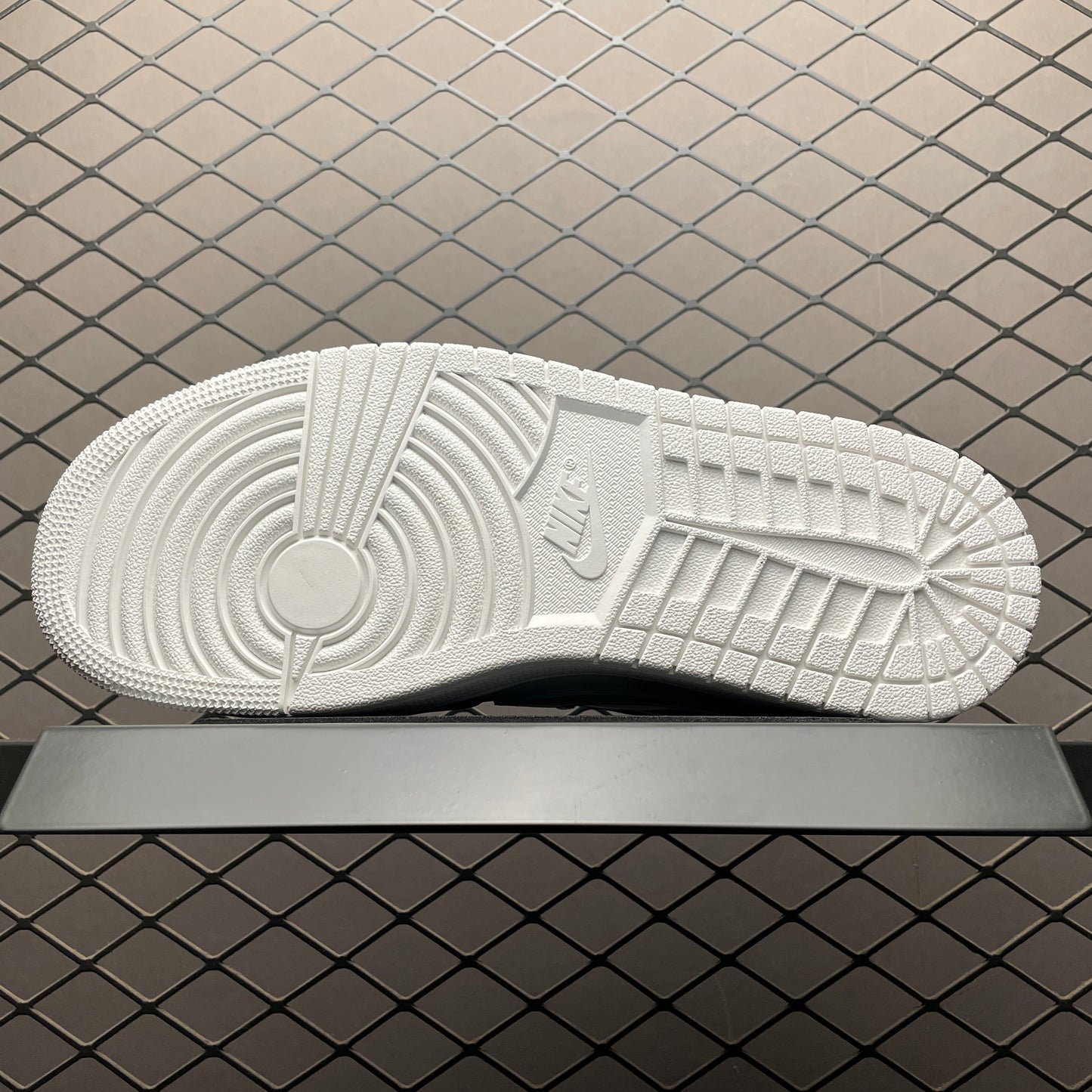 Travis Scott x Nike Air Jordan 1 Low OG “White Party