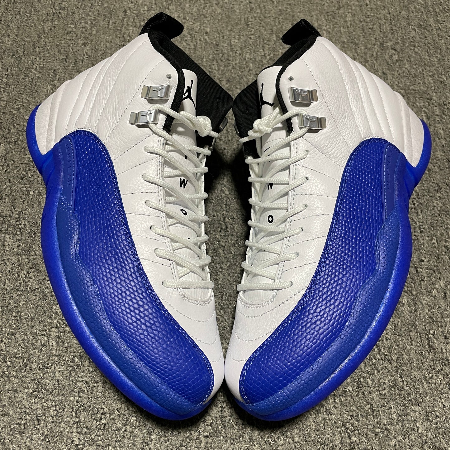 NIKE AIR Jordan 12 Retro Blueberry