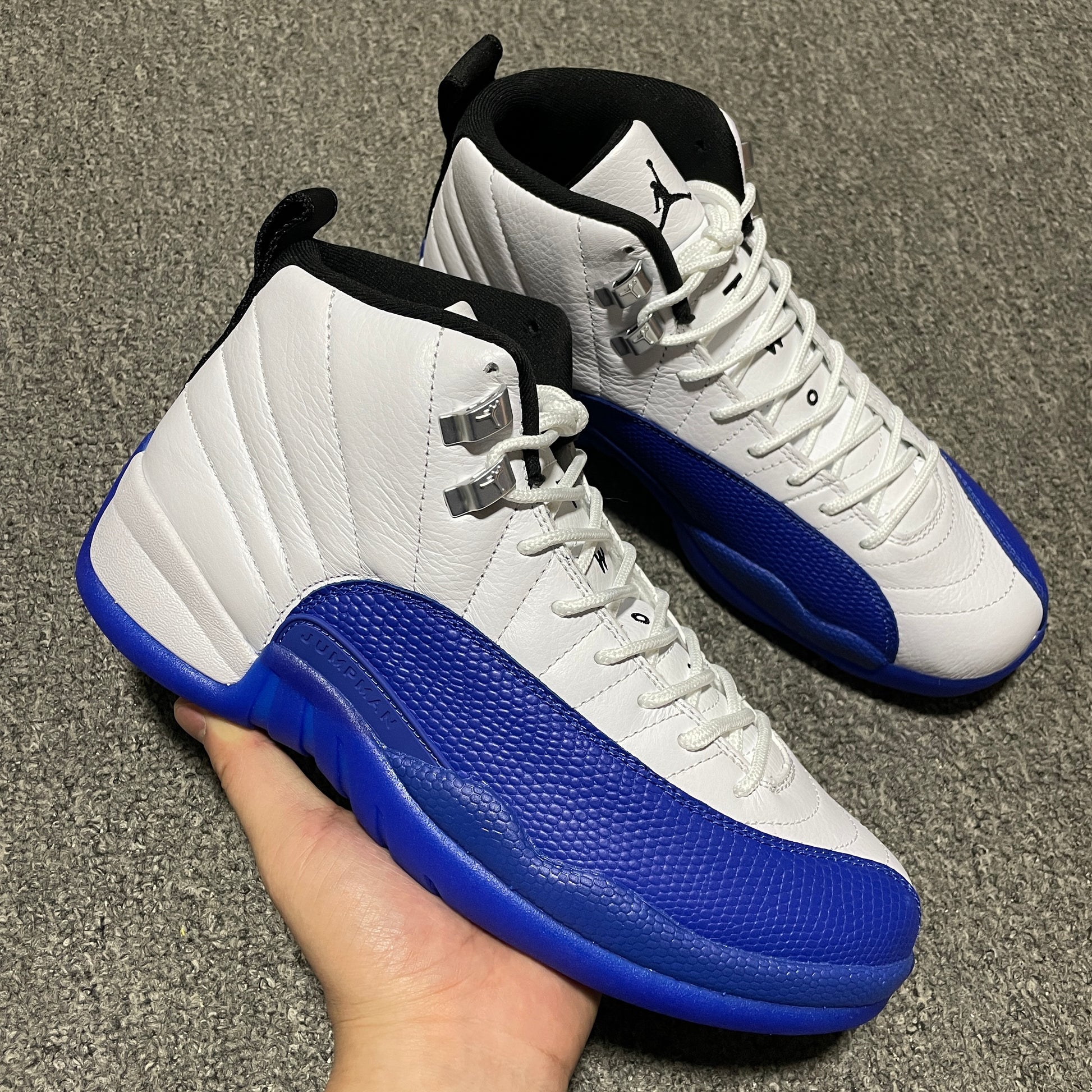 NIKE AIR Jordan 12 Retro Blueberry