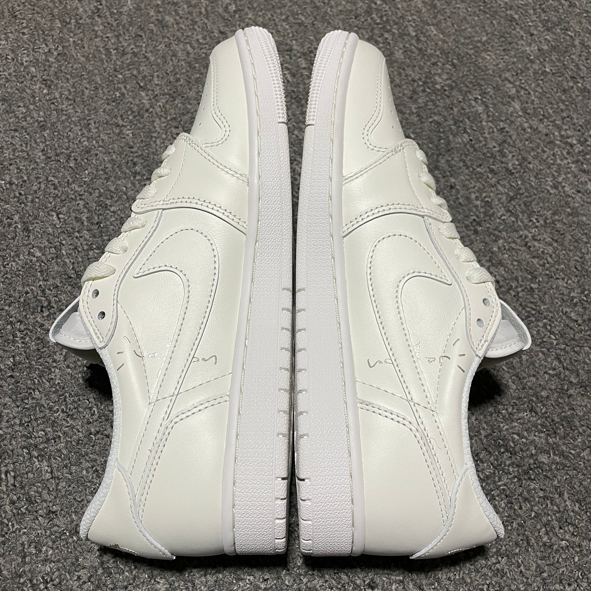 Travis Scott x Nike Air Jordan 1 Low OG “White Party