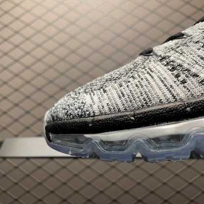 Nike Flyknit Air Max Oreo