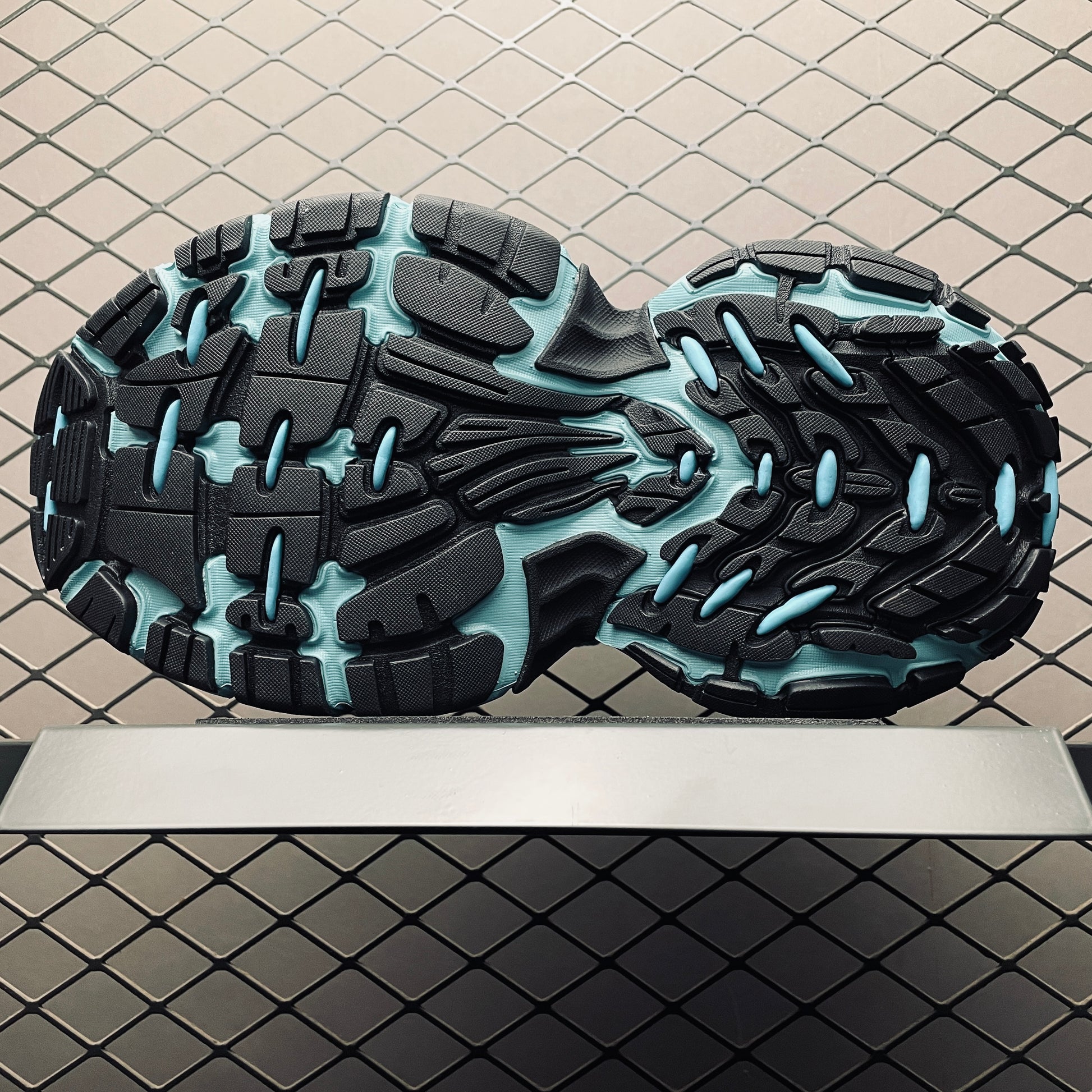 BALENCIAGA 6XL Men's Sneakers Blue