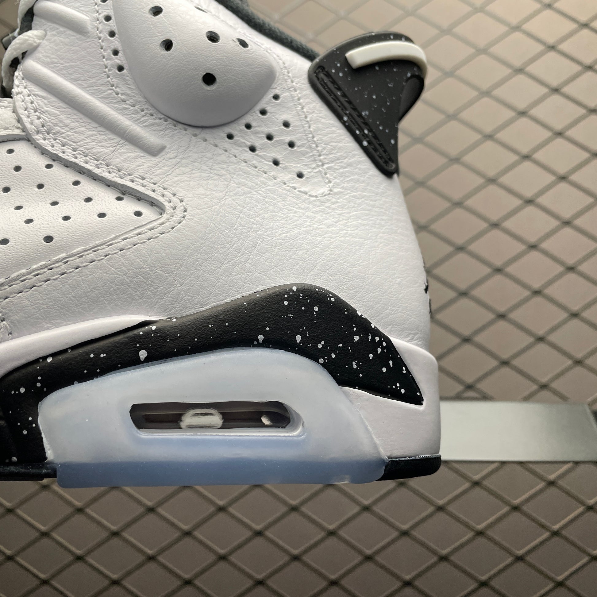 Nike air Jordan 6 Retro Reverse Oreo