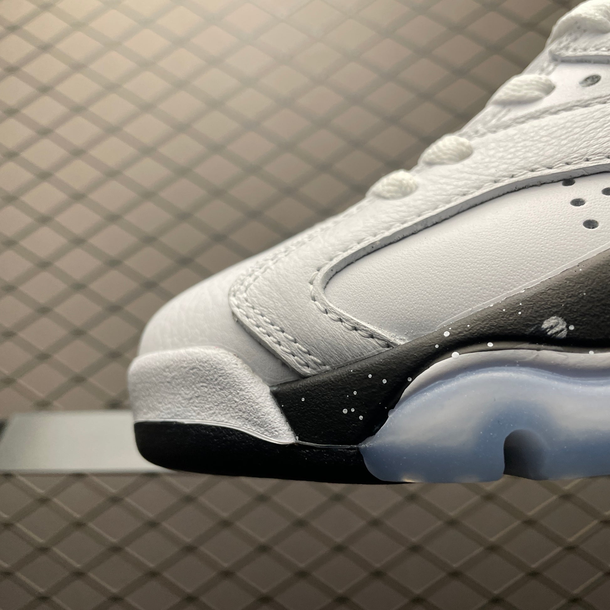 Nike air Jordan 6 Retro Reverse Oreo