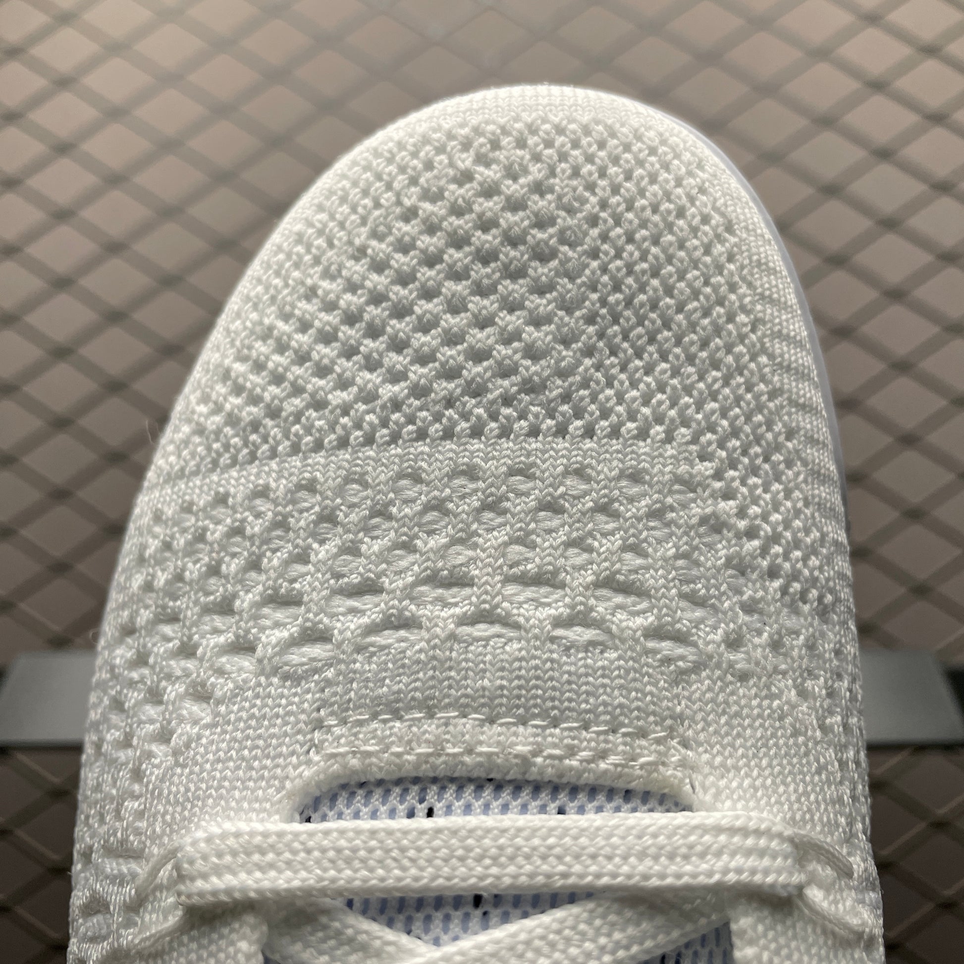 Nike Kobe 9 Elite Low Protro Halo