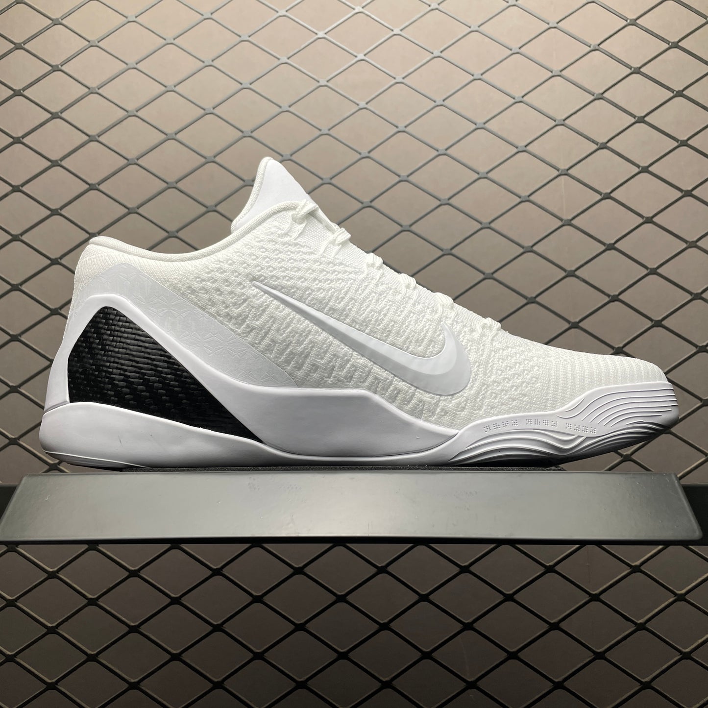 Nike Kobe 9 Elite Low Protro Halo