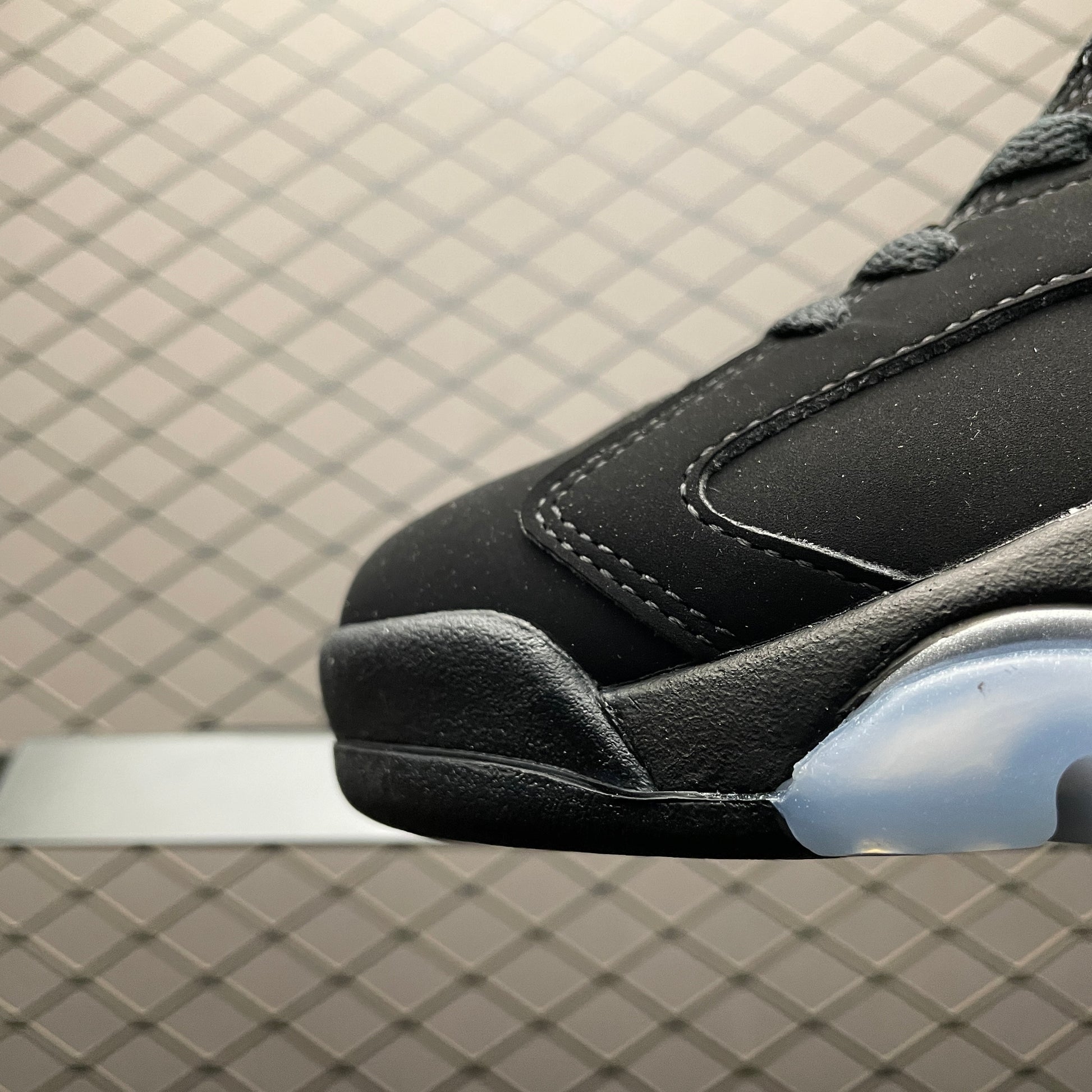 Nike Air Jordan 6 Retro "Metallic Silver"