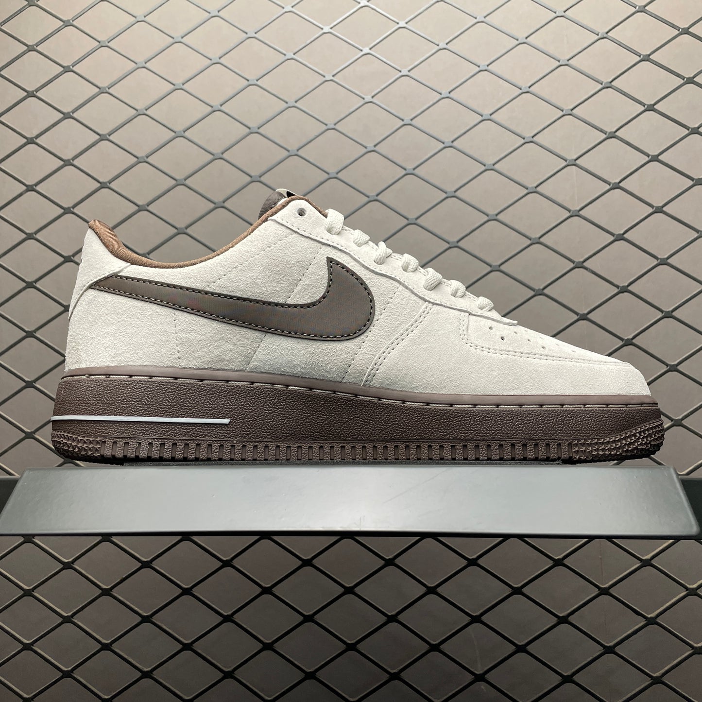 Nike Air Force 1 '07 "Light Orewood Brown/Baroque Brown"