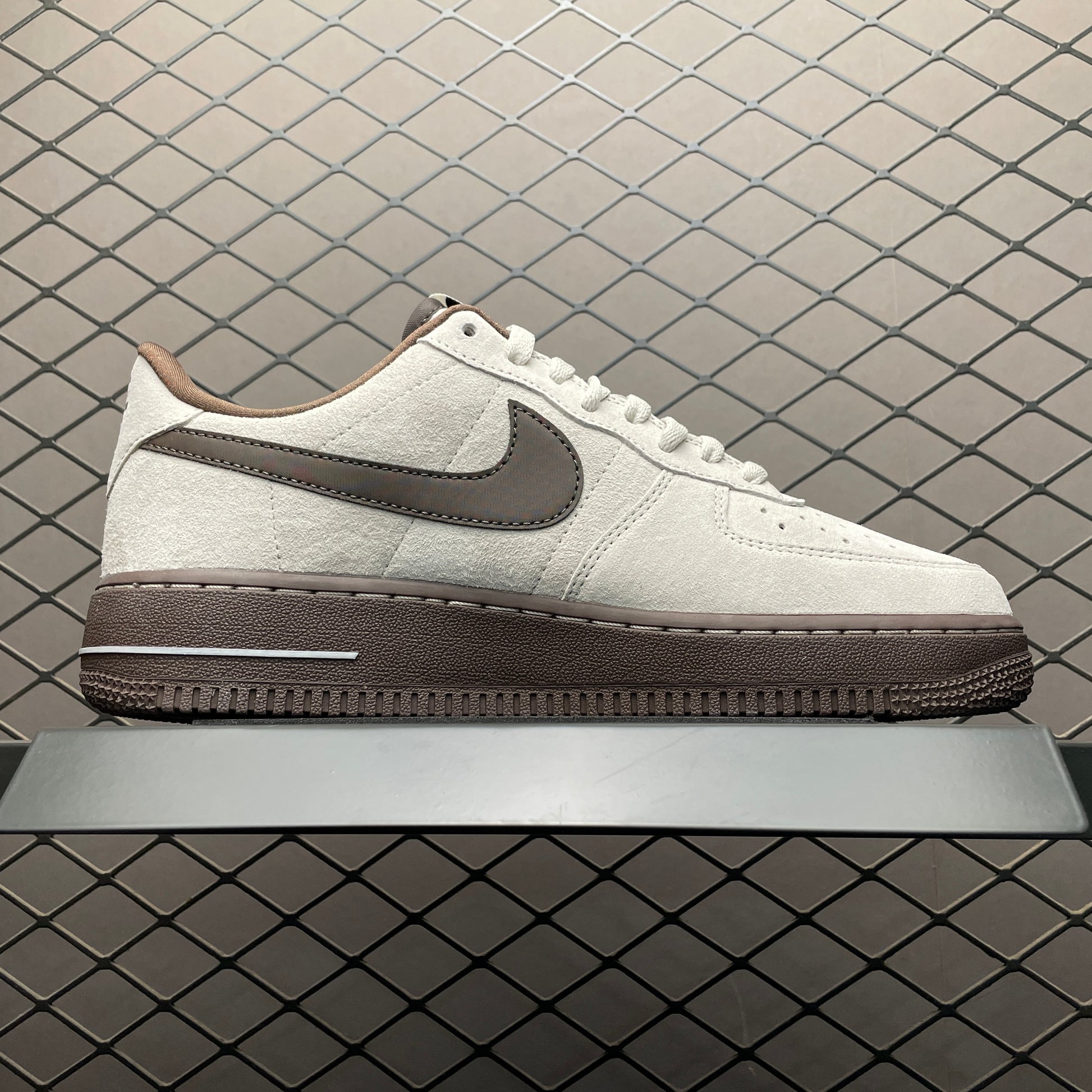 Nike Air Force 1 '07 "Light Orewood Brown/Baroque Brown"