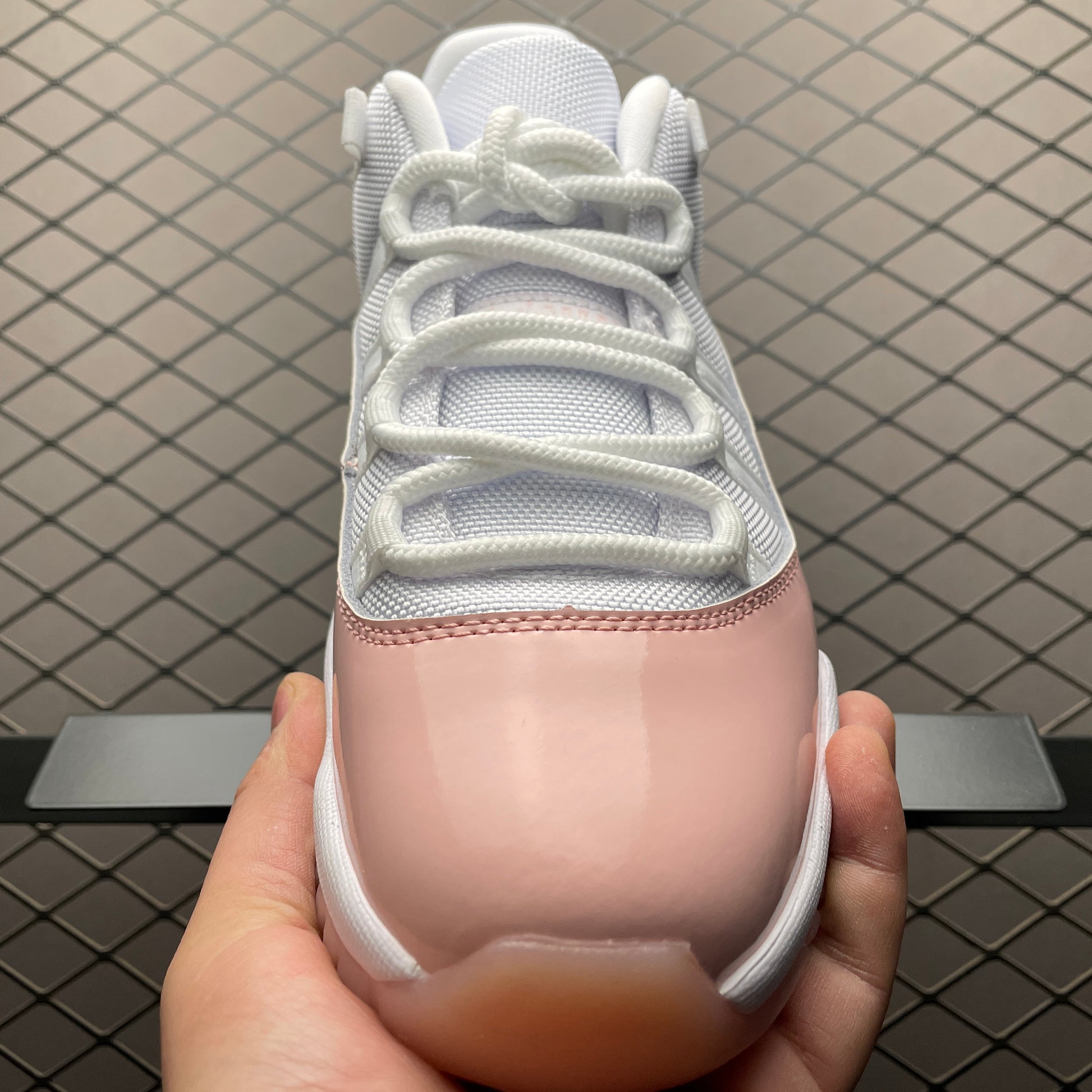Nike Air Jordan 11 Retro Low "Legend Pink"