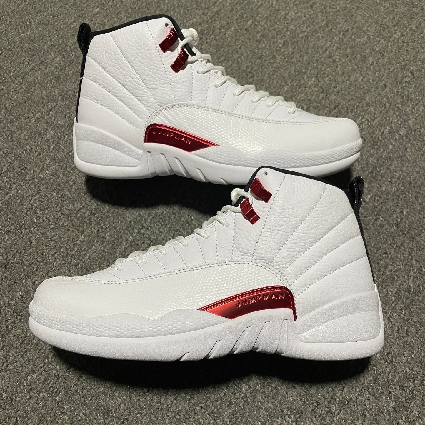 Nike Air Jordan 12 Retro "Black/White/University Red"