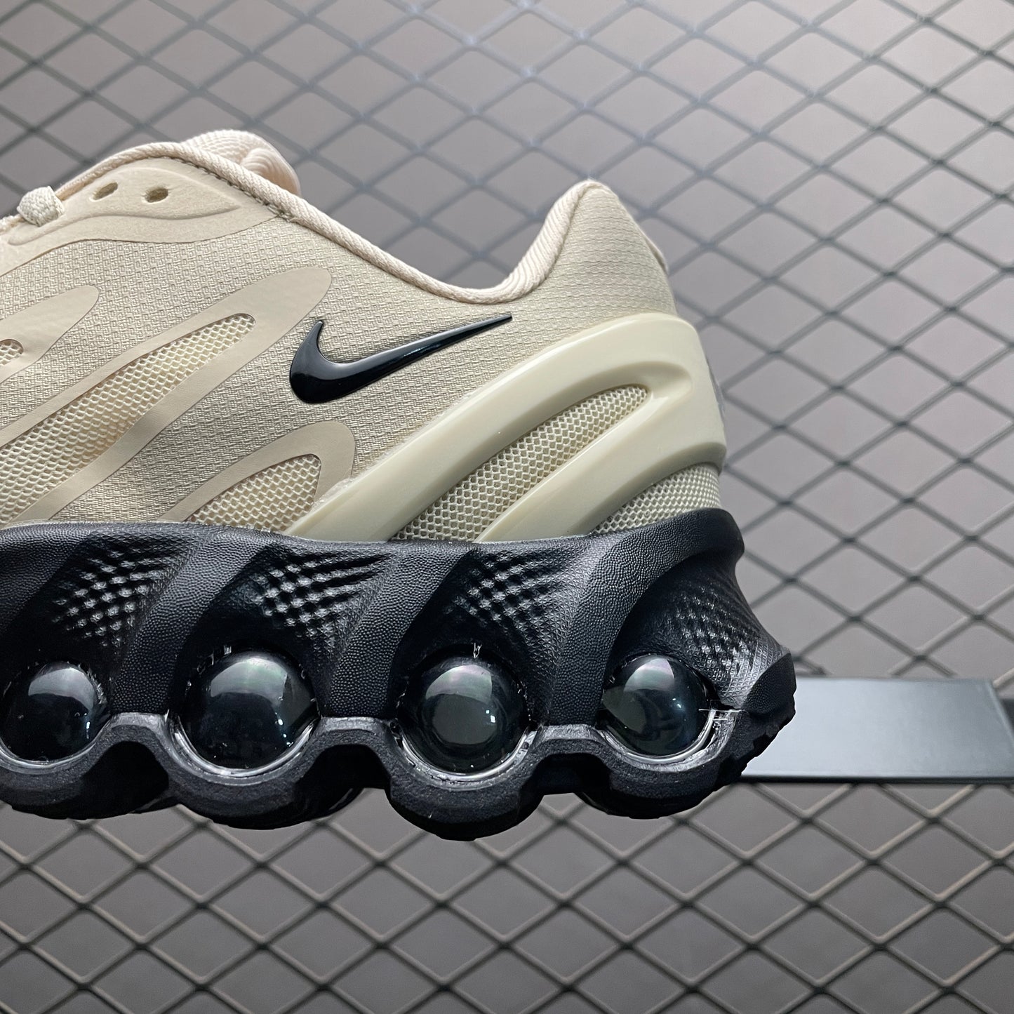 Nike Air Max DN8 “Light British Tan"