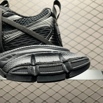 Balenciaga Men's 3xl Extreme Laces B Sneaker in Black