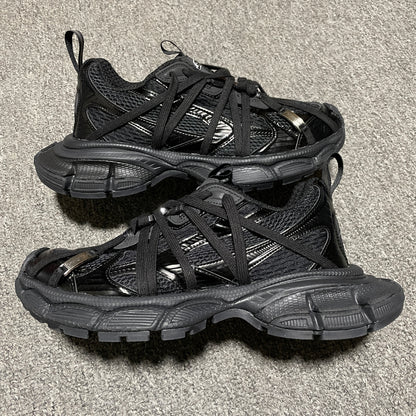 Balenciaga Men's 3xl Extreme Laces B Sneaker in Black