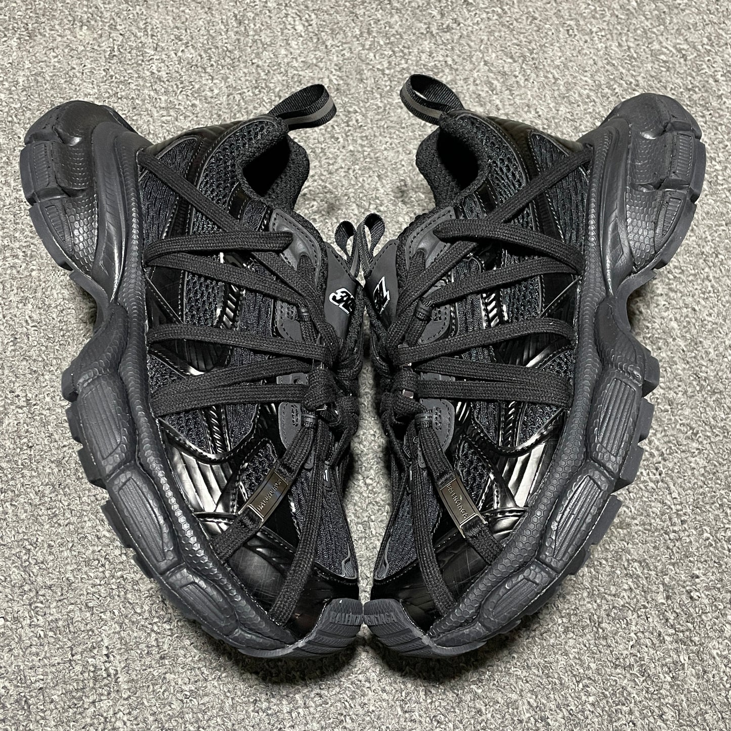 Balenciaga Men's 3xl Extreme Laces B Sneaker in Black