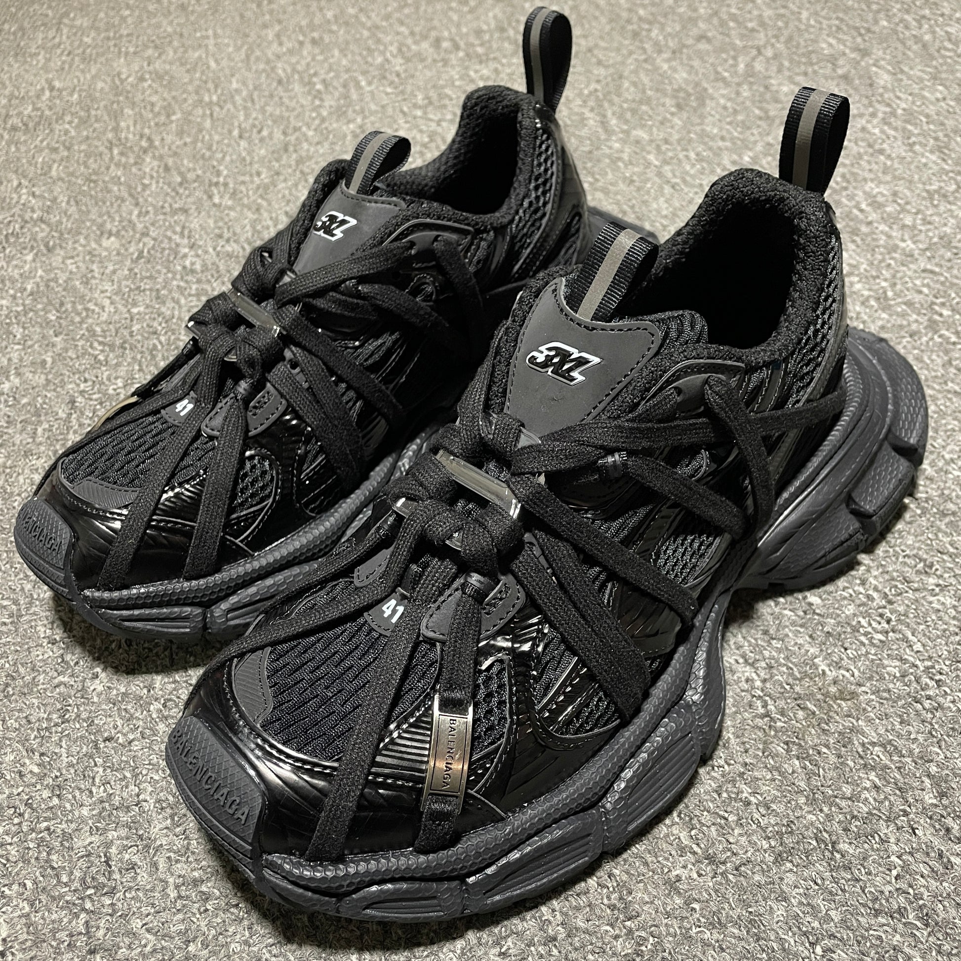 Balenciaga Men's 3xl Extreme Laces B Sneaker in Black