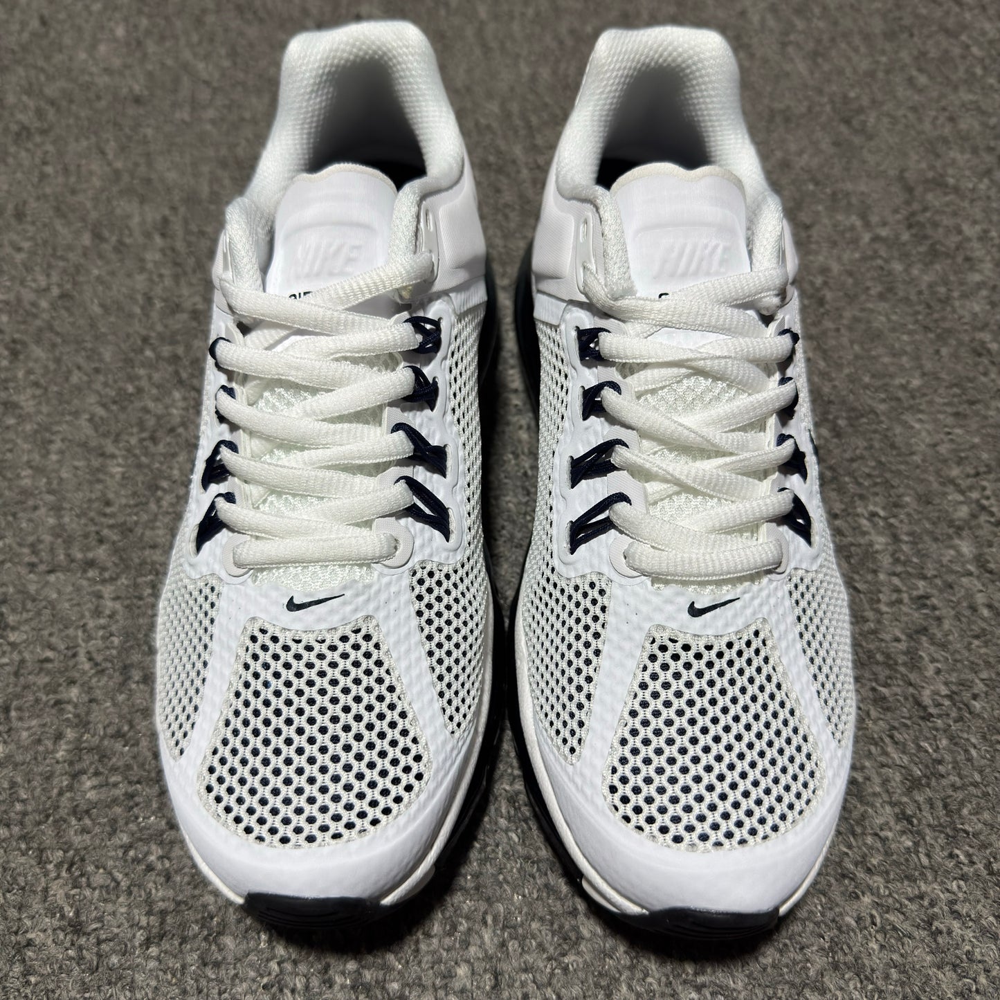 Nike Air Max 2013 "Summit White/Midnight Navy/Black"