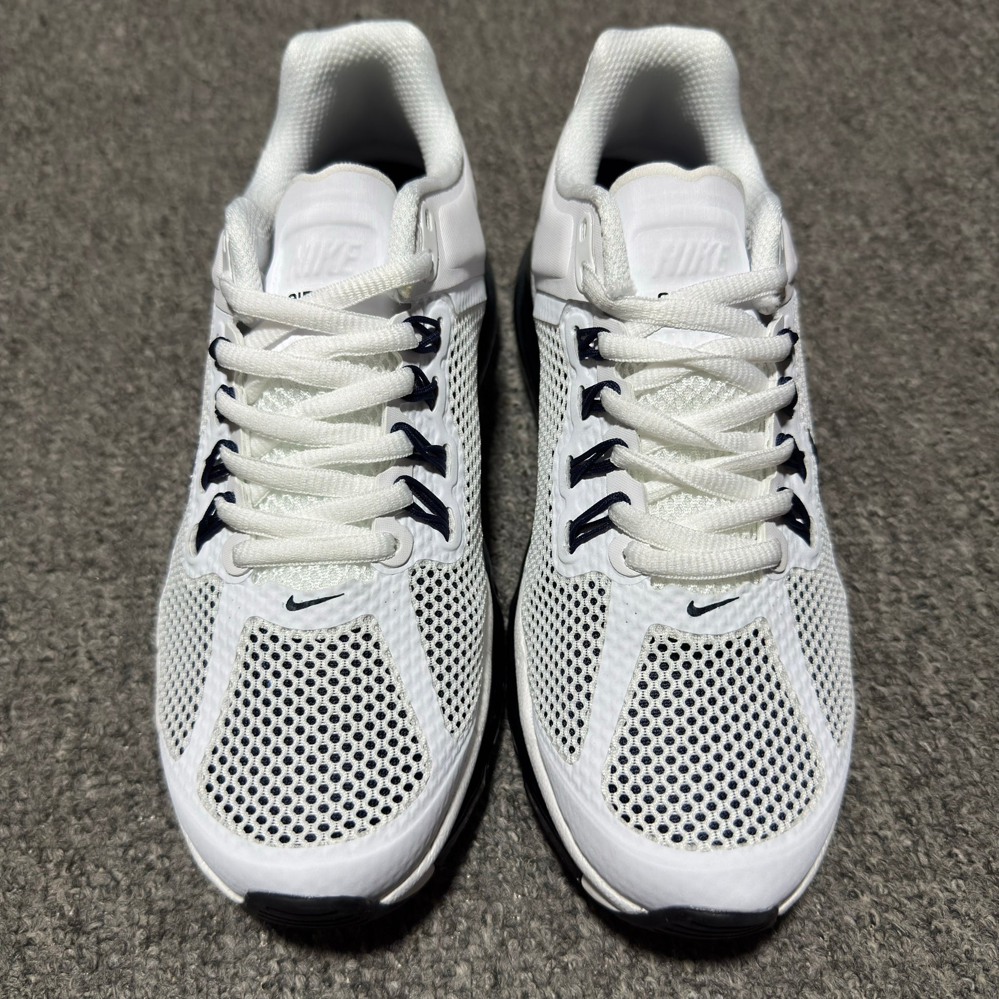 Nike Air Max 2013 "Summit White/Midnight Navy/Black"