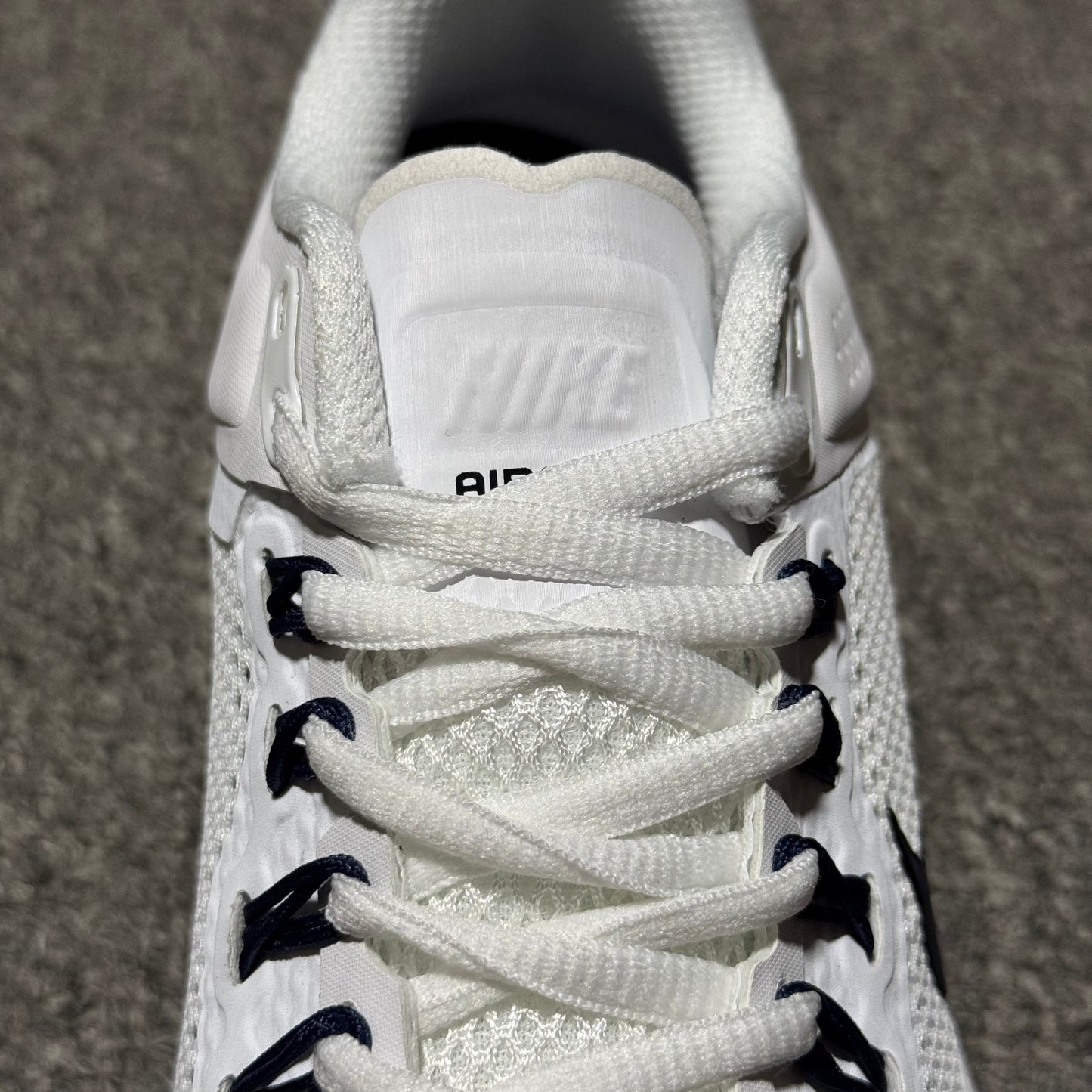 Nike Air Max 2013 "Summit White/Midnight Navy/Black"