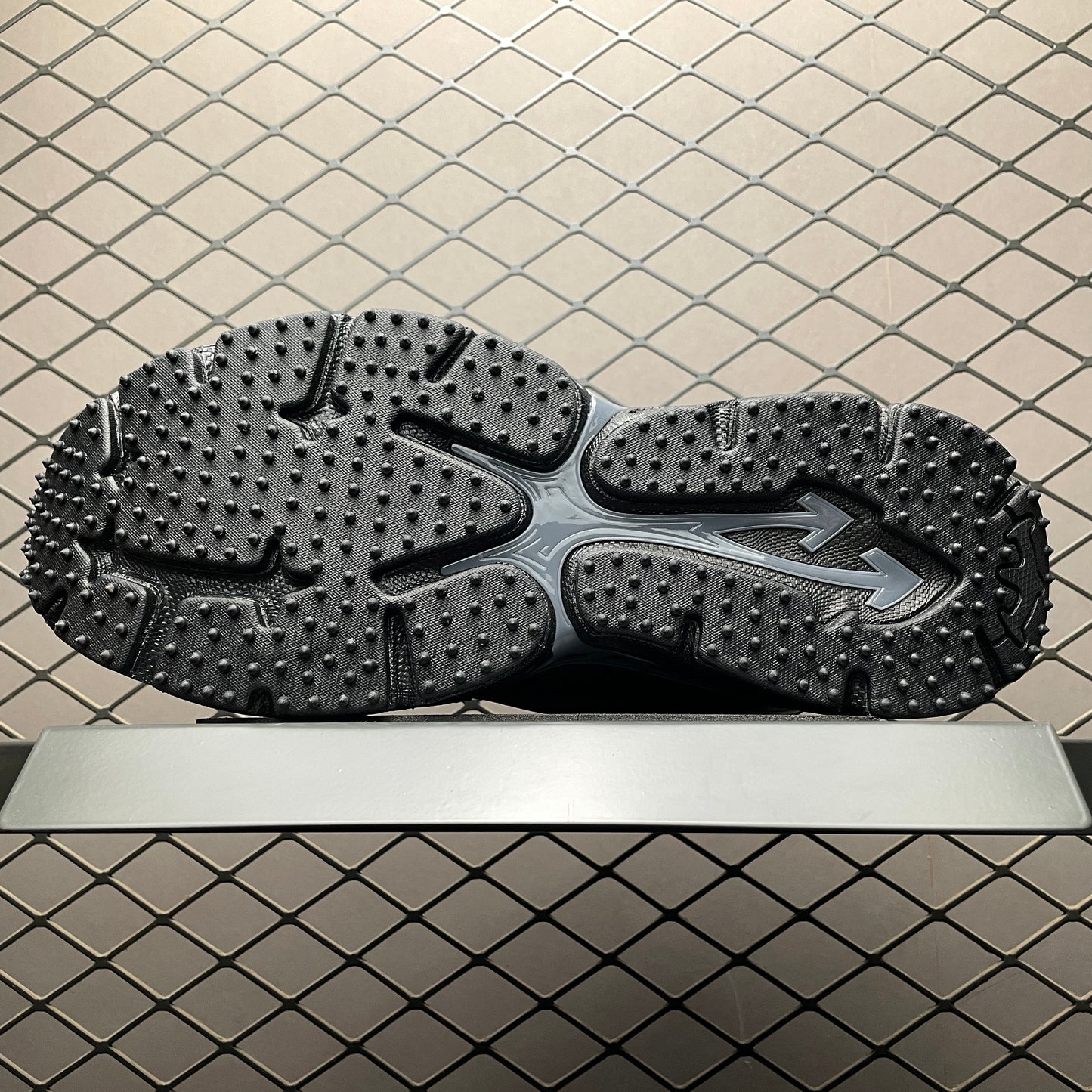 OFF-WHITE Be Right Back Black