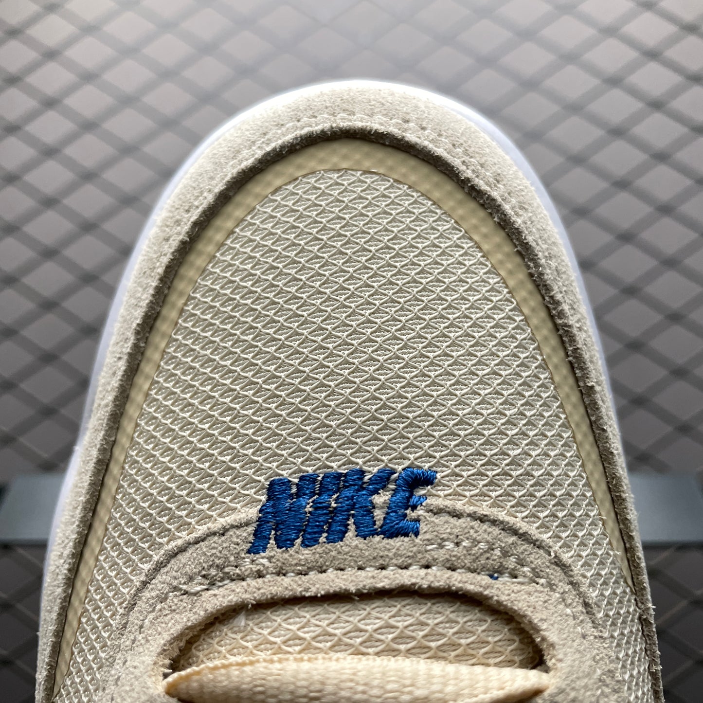 Nike SB GS Day One "Sanddrift/Court Blue/Bicoastal/Black"