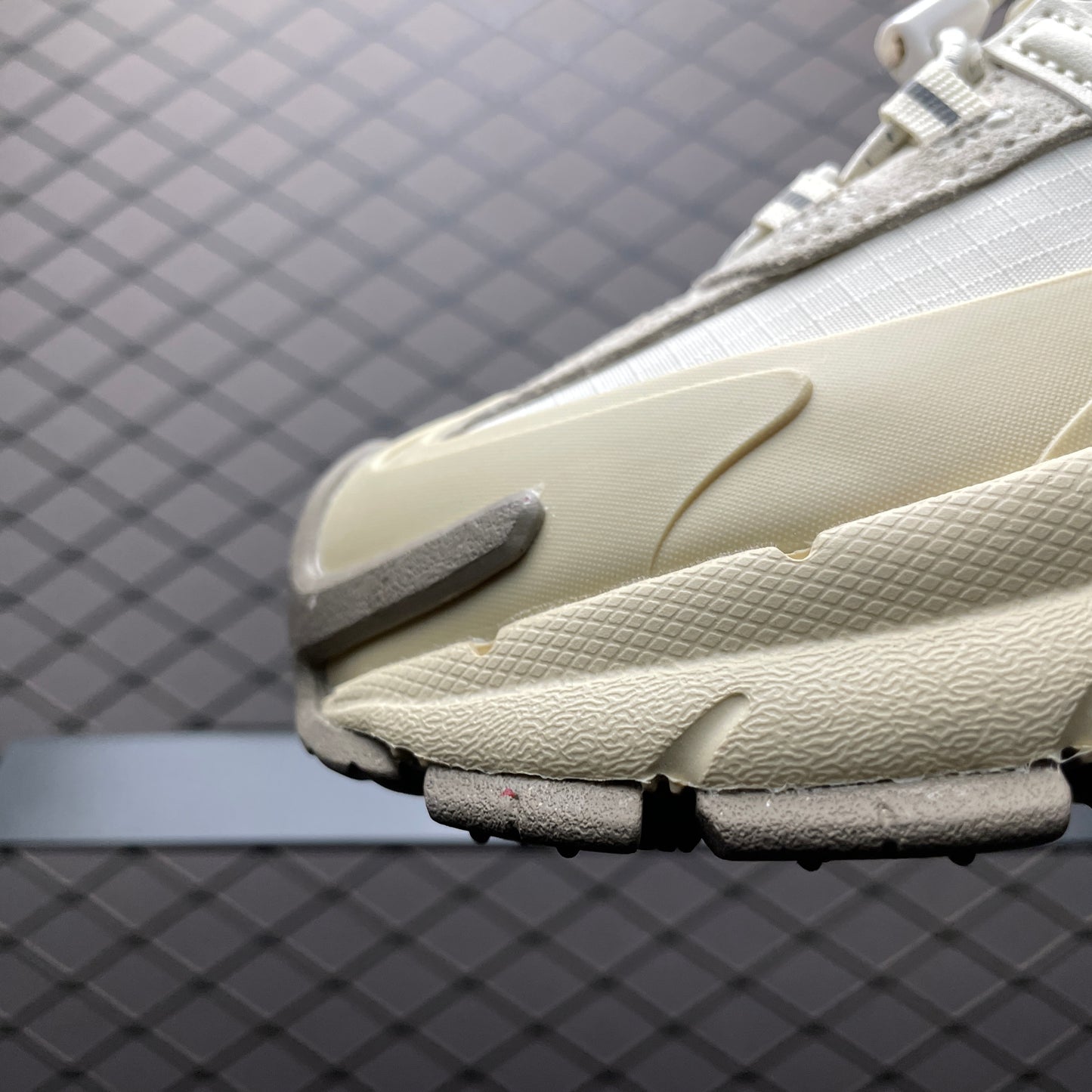 Nike Zoom Vomero Roam "Pale Ivory/Light Khaki/Khaki/Pale Ivory"