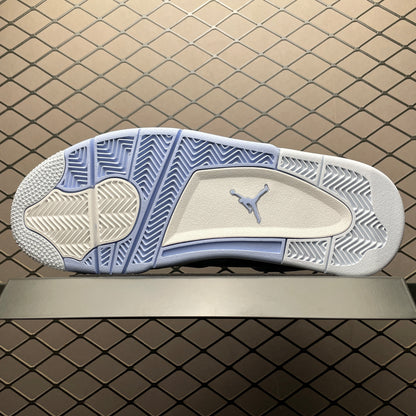Nike Air Jordan 4 Retro "Aluminum"