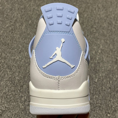 Nike Air Jordan 4 Retro "Aluminum"