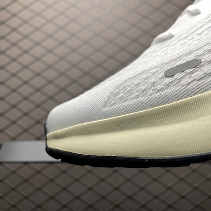 Nike Journey Run 'White Metallic Silver
