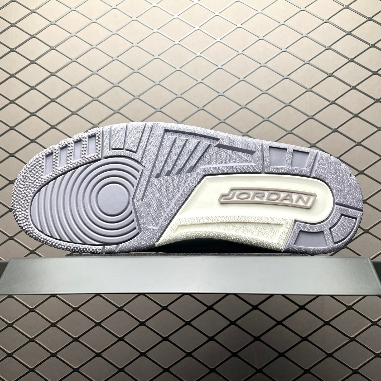 Nike Air Jordan 3 Retro 'Sail Metallic Silver'