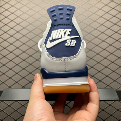 Nike SB Air Jordan 4 Retro SP "Summit White/Navy"