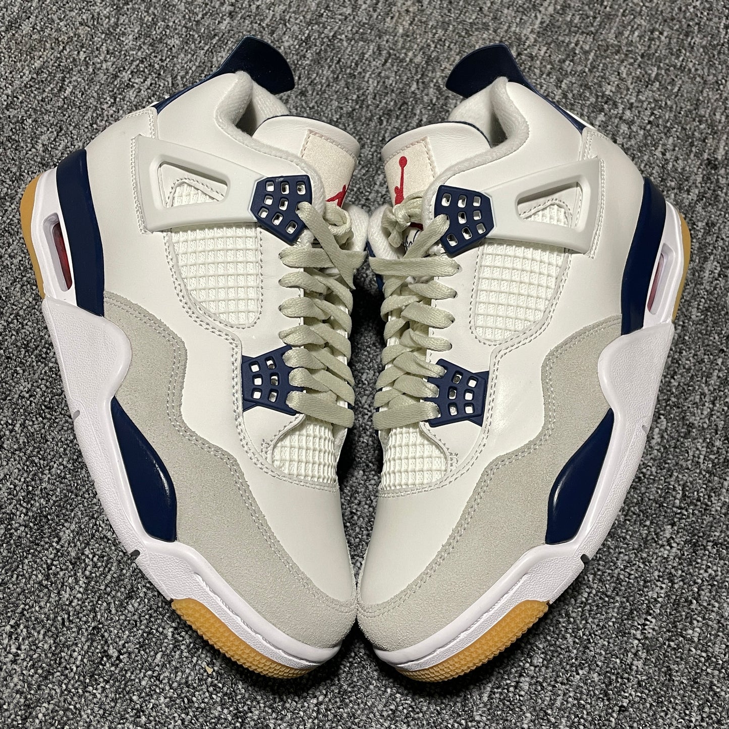 Nike SB Air Jordan 4 Retro SP "Summit White/Navy"