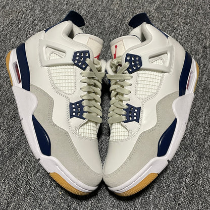 Nike SB Air Jordan 4 Retro SP "Summit White/Navy"
