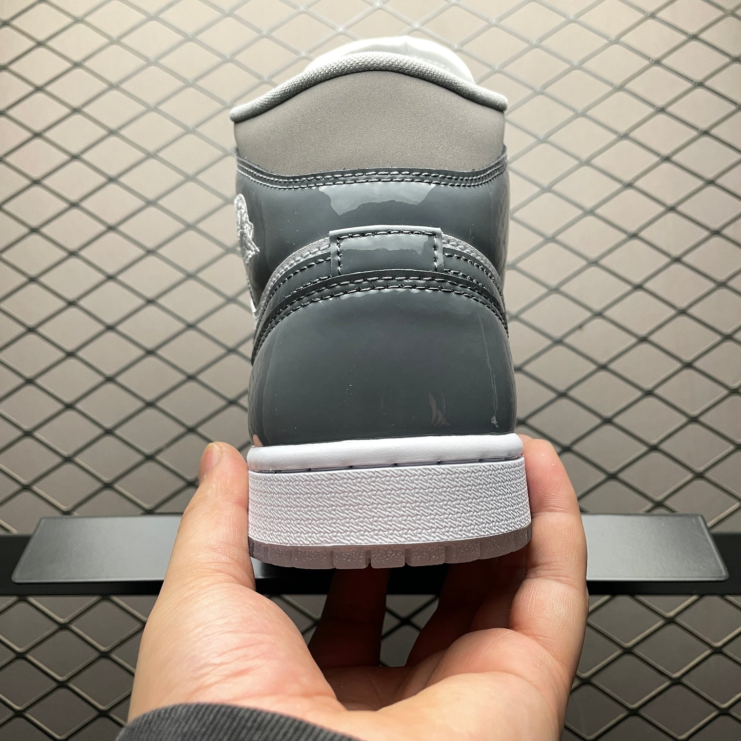 Nike Air Jordan 1 Mid SE "Cool Grey"