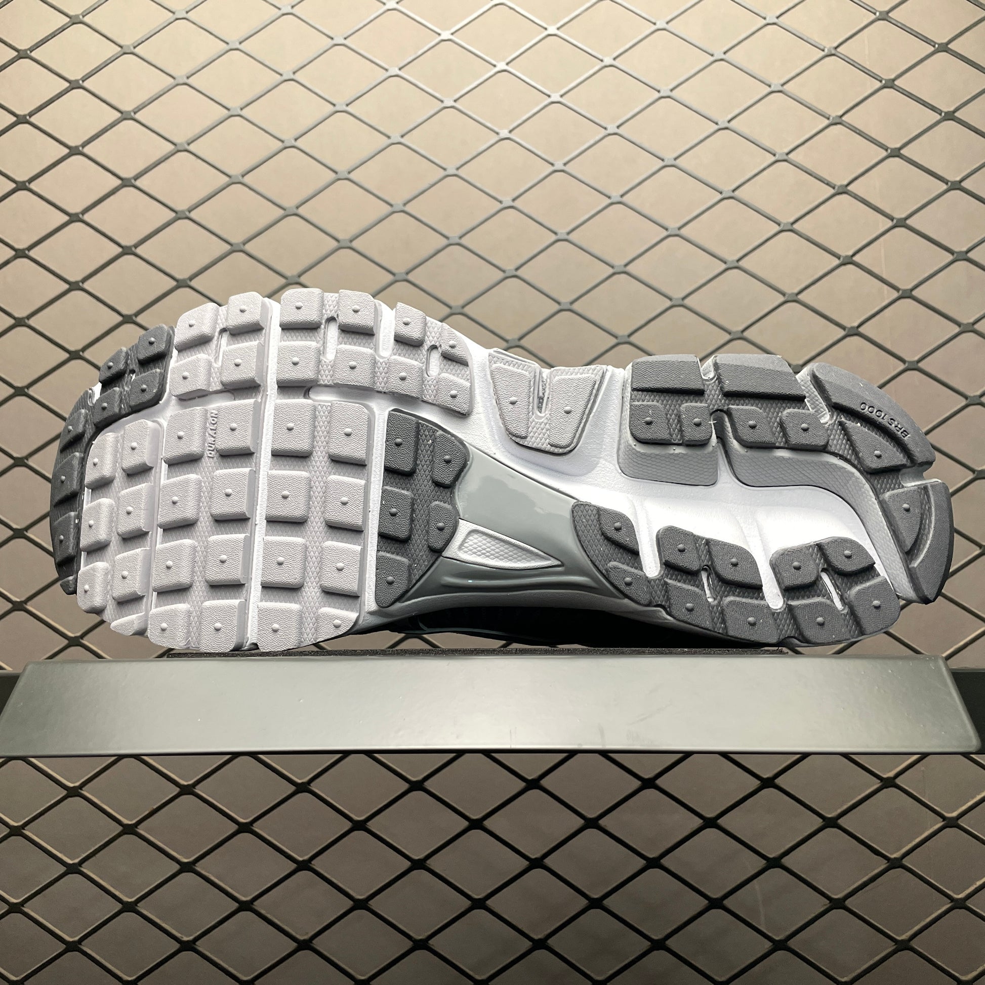 Nike Zoom Vomero 5 "Cool Grey"