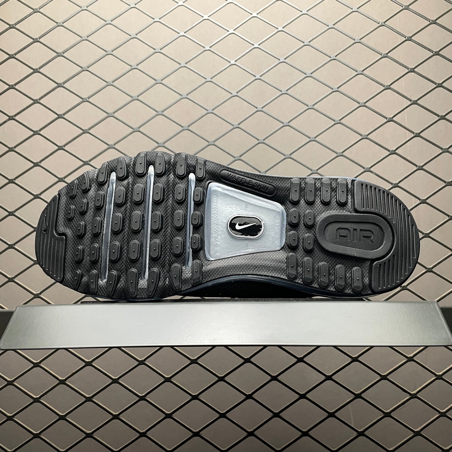 Nike Air Max 2013 Metallic Silver Black