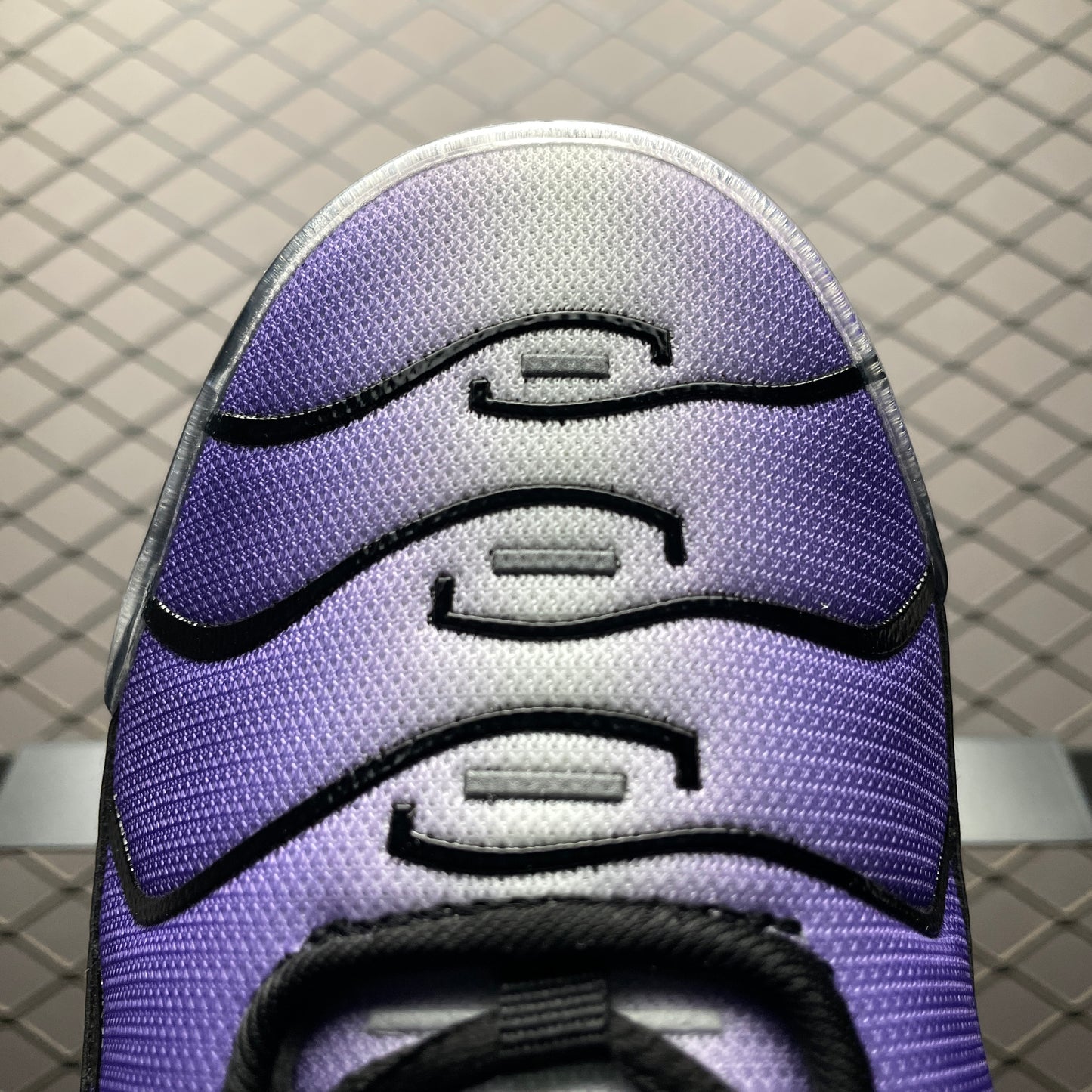 Nike Air Max Plus OG "Voltage Purple"