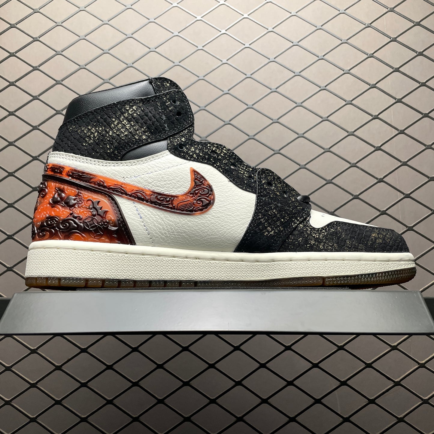 Nike Air Jordan 1 High OG “XuanWu” (Serial Numbered/3399 pairs)
