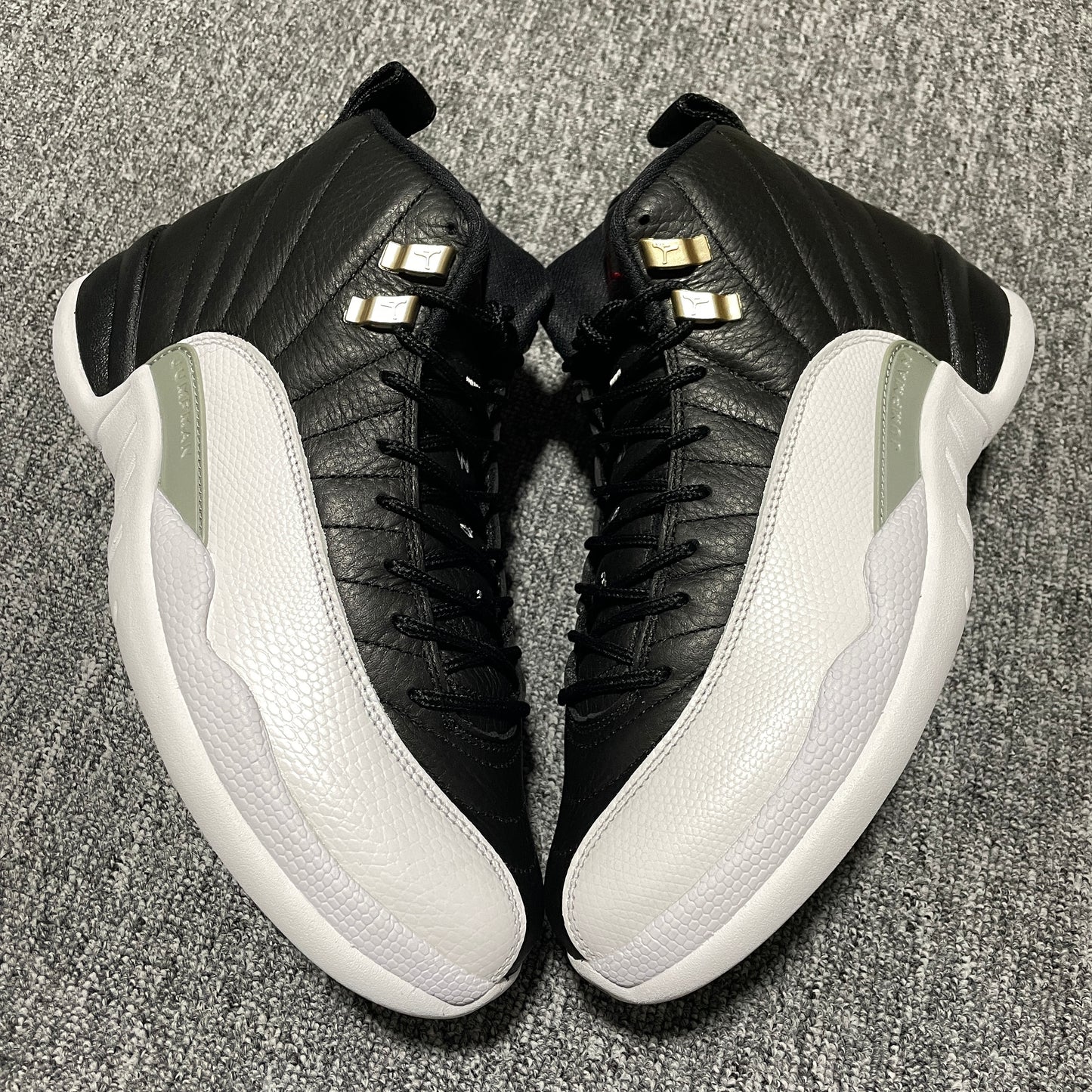 Nike Air Jordan 12 "Playoffs"